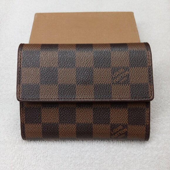 Checkered Wallet -- New in Box - Picture 1 of 3